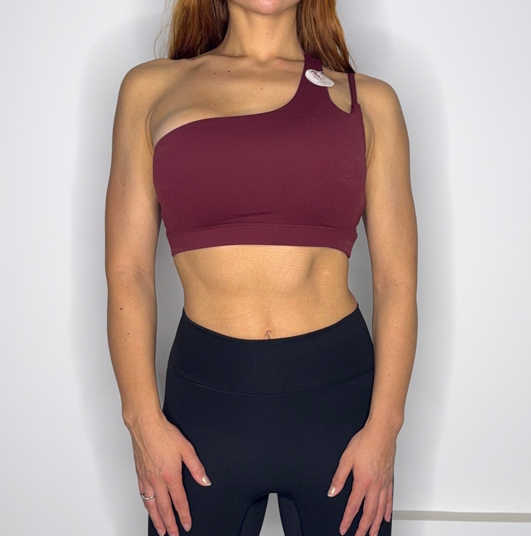 Top Cecilia color burdeo $15.990