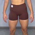 Calzas cortas lisas disponibles en 3 colores $10.990