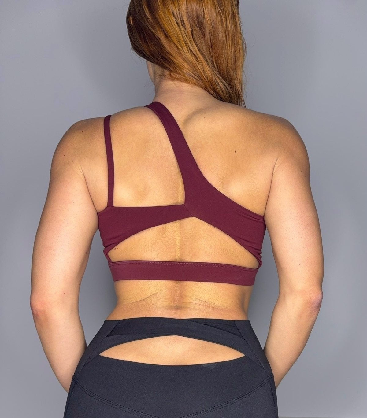 Top Cecilia color burdeo $15.990