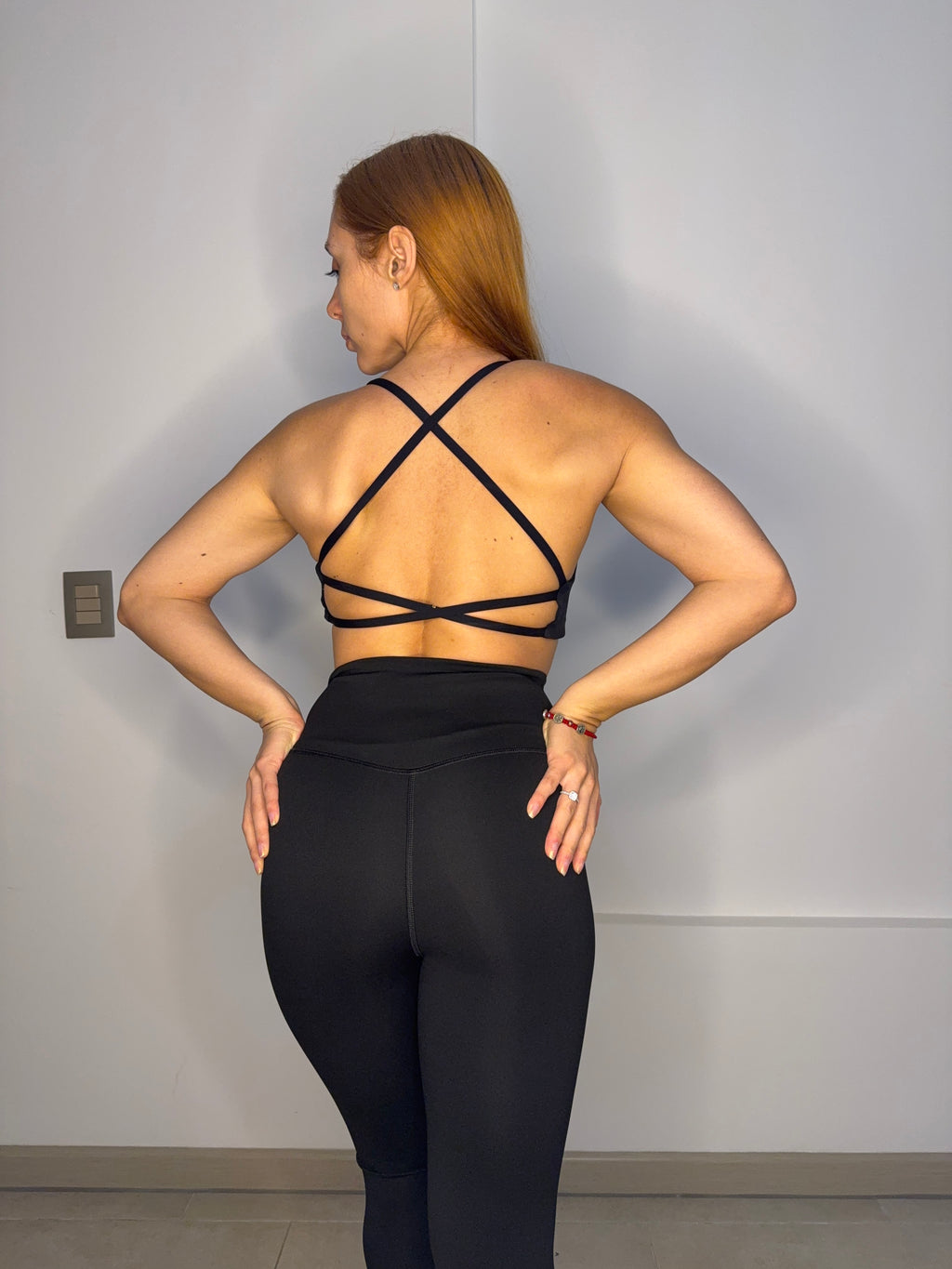 Calzas tiro alto sin push up $19.990 disponible en 2 colores